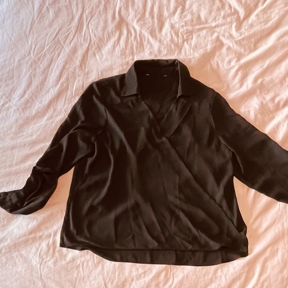 Black crossover blouse Sz L - Picture 5 of 5